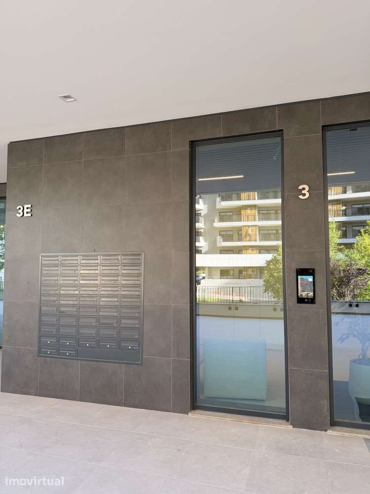 Apartamento T2 com 2 estacionamentos, Miraflores, Oeiras - Grande imagem: 4/49