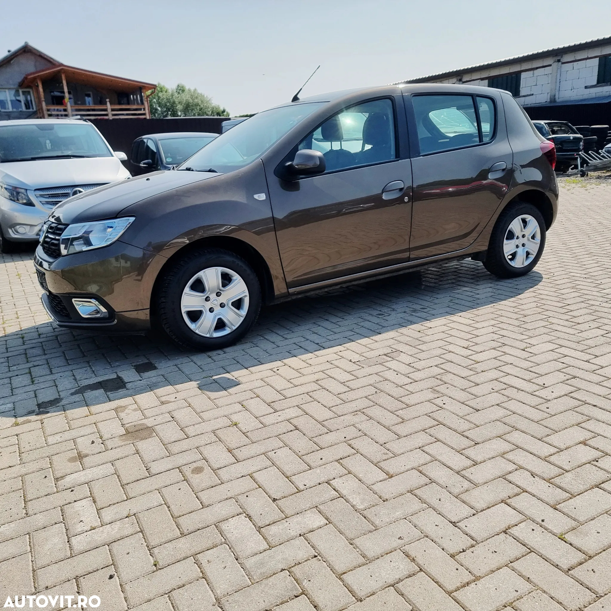 Dacia Sandero 0.9 90CP Laureate - 6