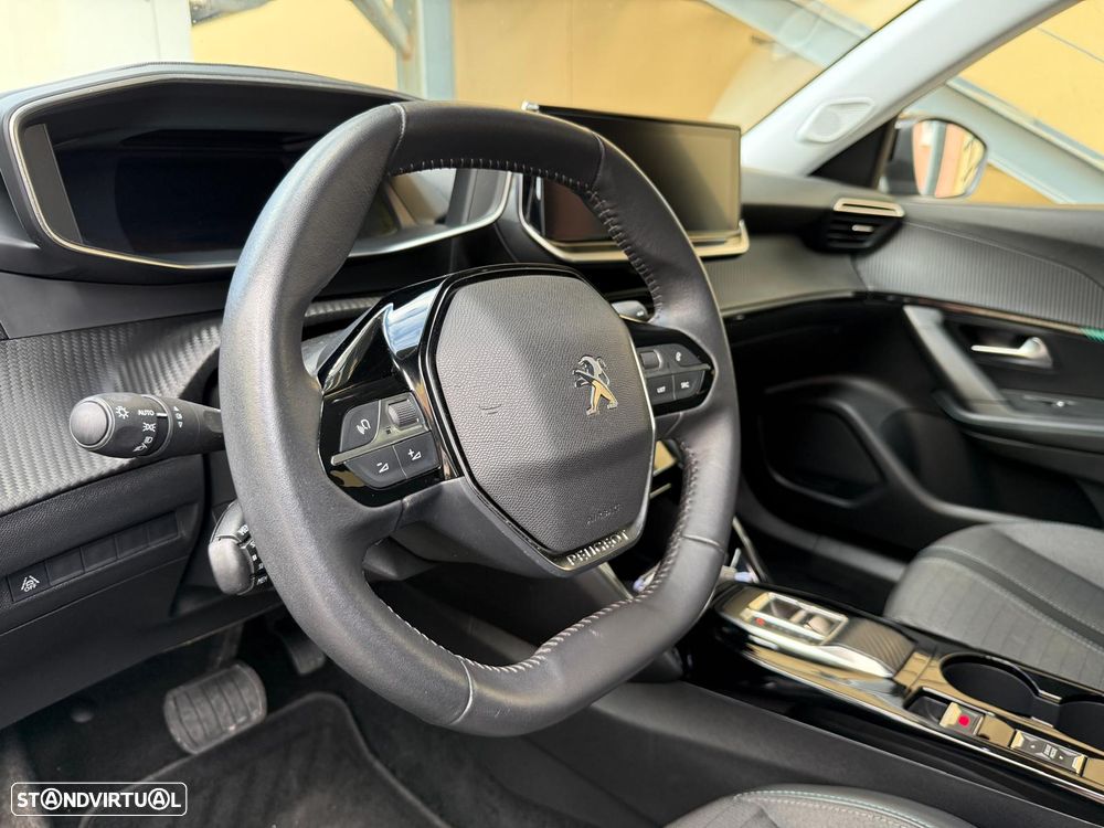 Peugeot 2008 PureTech 130 EAT8 Allure Pack - 11