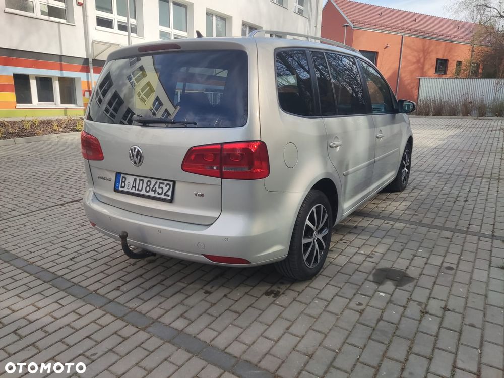 Volkswagen Touran - 3