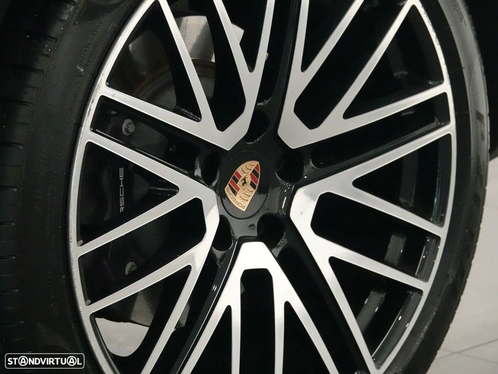 Porsche Cayenne E-Hybrid - 11