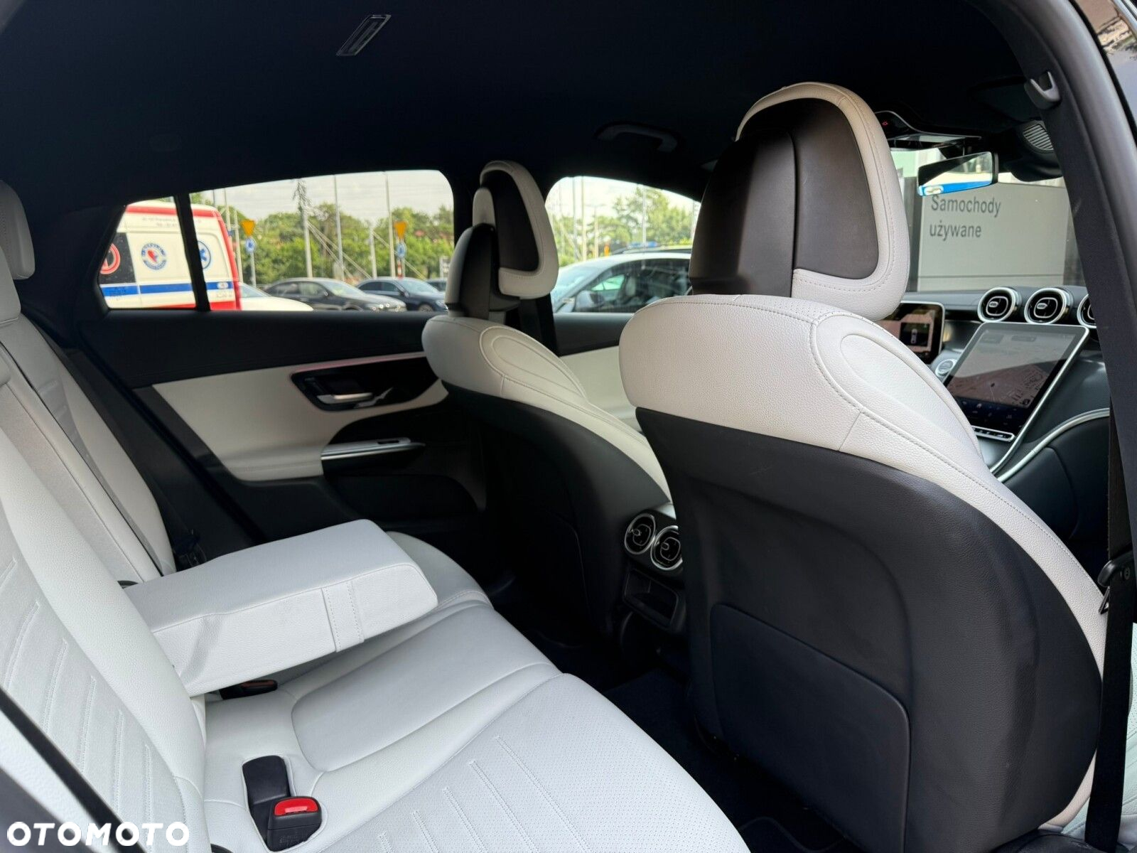 Mercedes-Benz GLC - 13