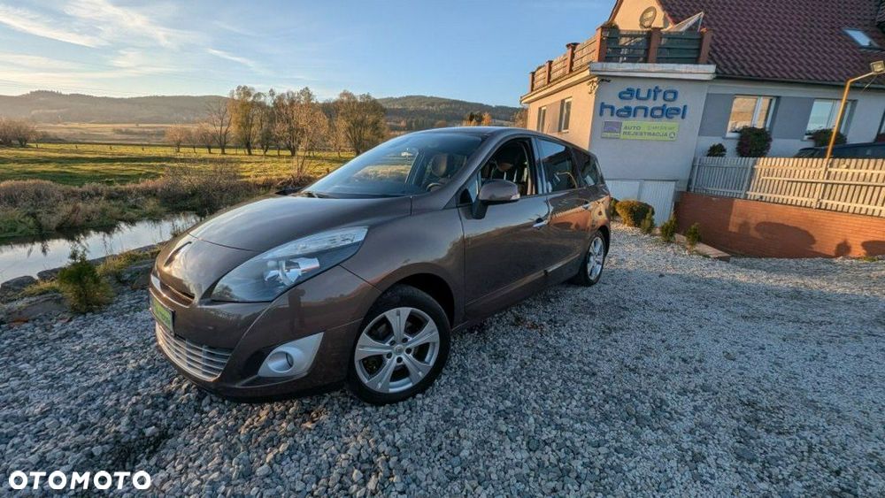 Renault Grand Scenic - 1
