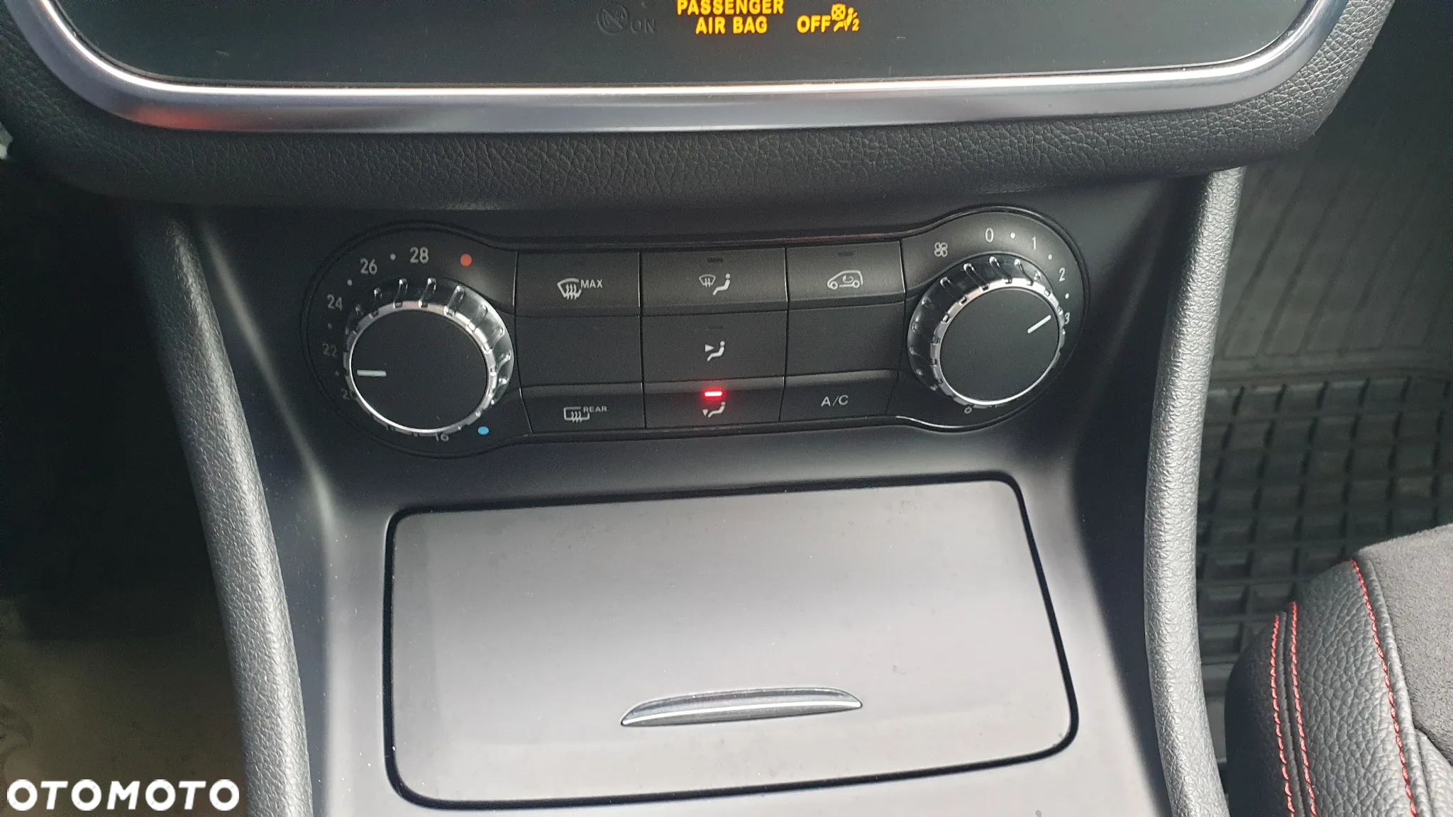 Mercedes-Benz GLA 250 4-Matic - 28