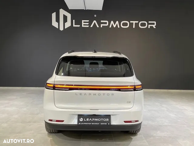 Leapmotor C10 - 13