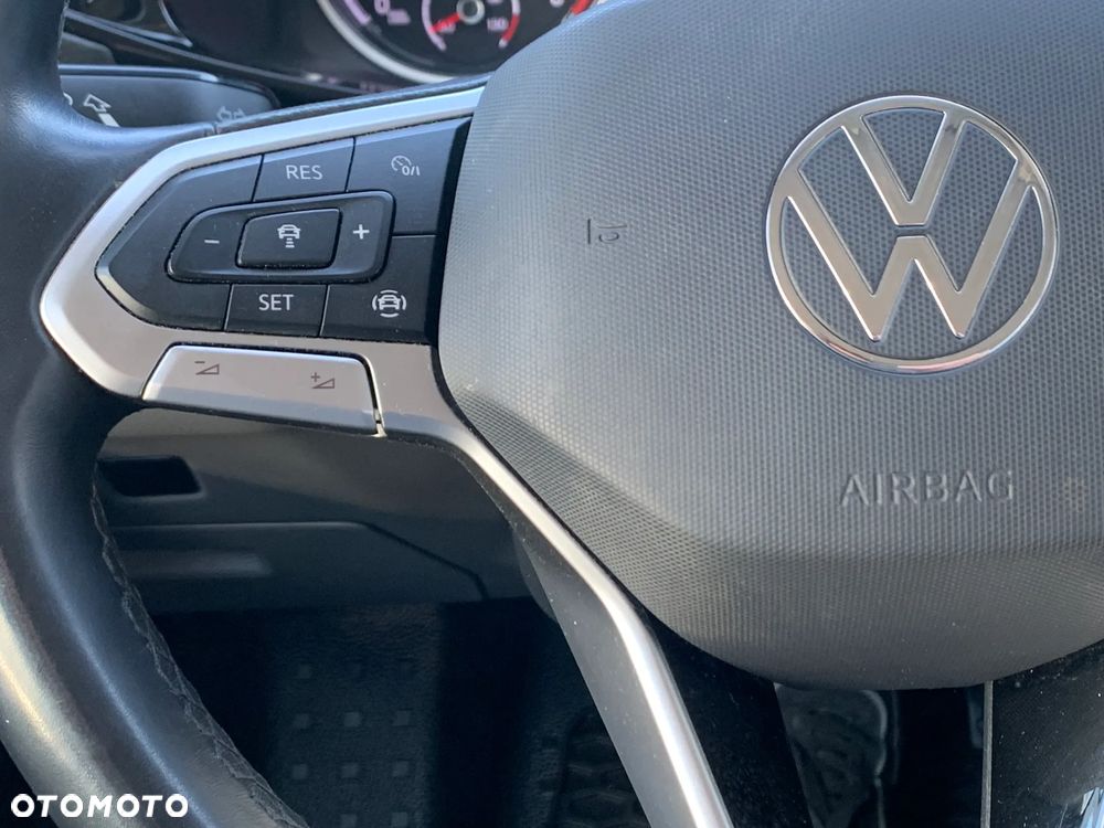 Volkswagen TRANSPORTER MOCNY T6 SILNIK DNA 2.0TDI MOC 150KM DSG7 SKRZYNIA AUTOMAT Ilość miejsc 9 osobowy ZABUDOWA KOMBI VAN MINIBUS SPECJALNA CARAVELLE Lampy Bi-LED Kamera  Radar 2x boczne drzwi przesuwne! Aktywny tempomat, Asystent pasa, System zmiany pasa, Podgrzewane fotele, Dwustrefowa Klimatyzacja i ogrzewanie! Fabryczne oryginał WEBASTO 5kW THERMO COMFORT SE Szybkie nagrzewanie silnika zimą! - 32