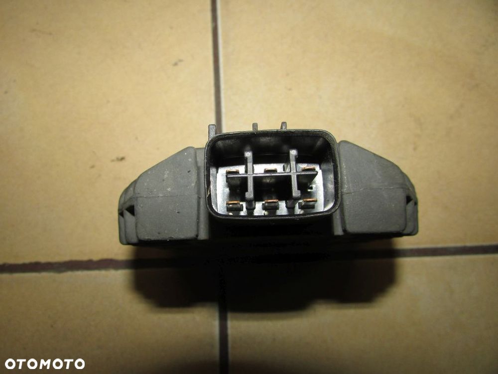 Yamaha BT 1100 Bulldog regulator napięcia - 2