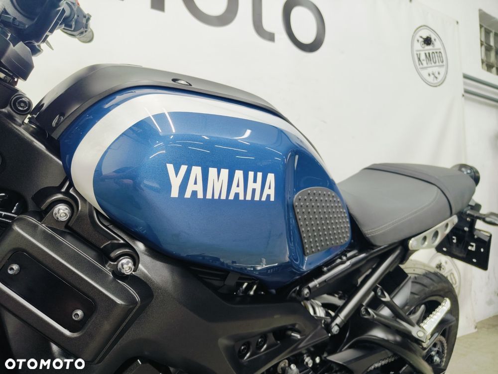 Yamaha XSR - 21