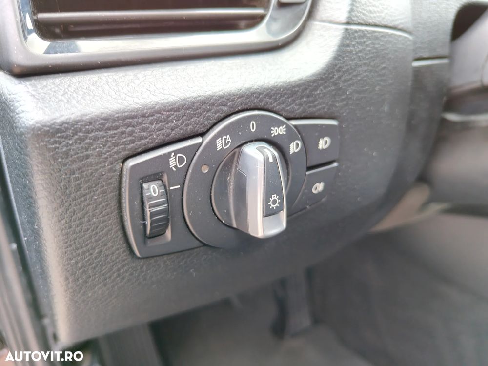 BMW X1 sDrive20d Aut. xLine - 23