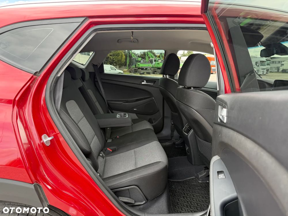 Hyundai Tucson blue 1.6 GDi 2WD Navi - 34