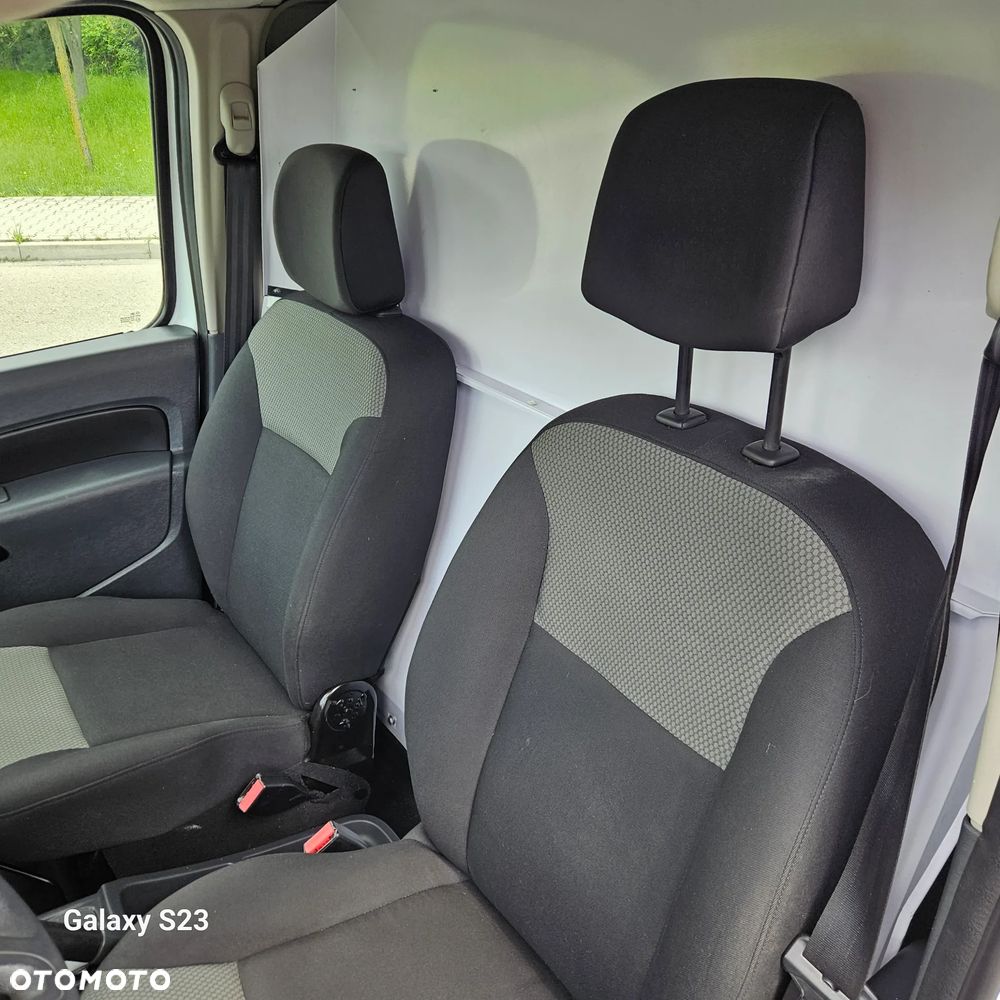 Renault KANGOO - 18