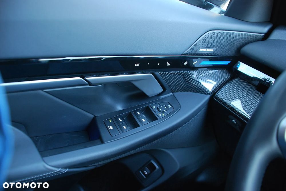 BMW Seria 5 520i mHEV M Sport - 14