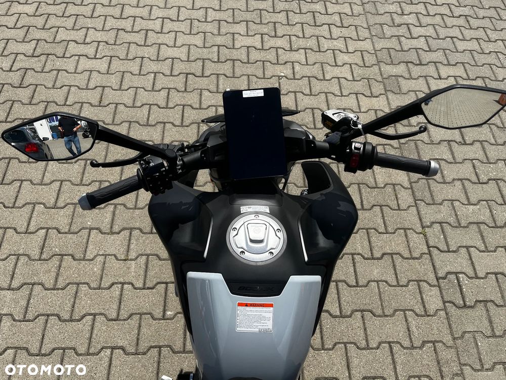 CFMoto 800NK - 13