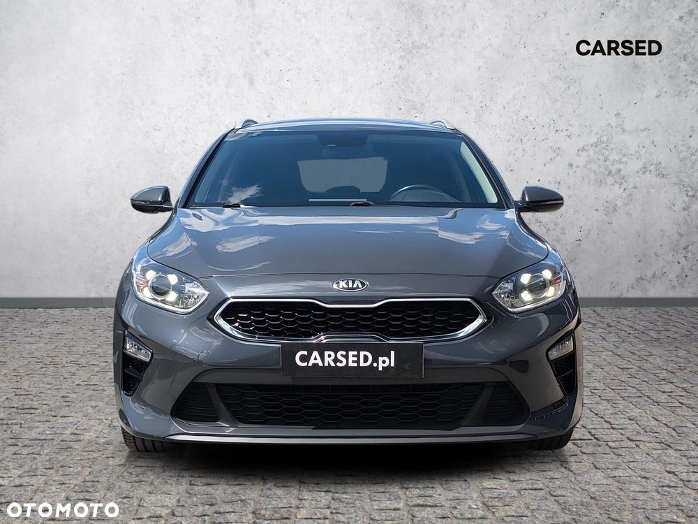 Kia Ceed - 10