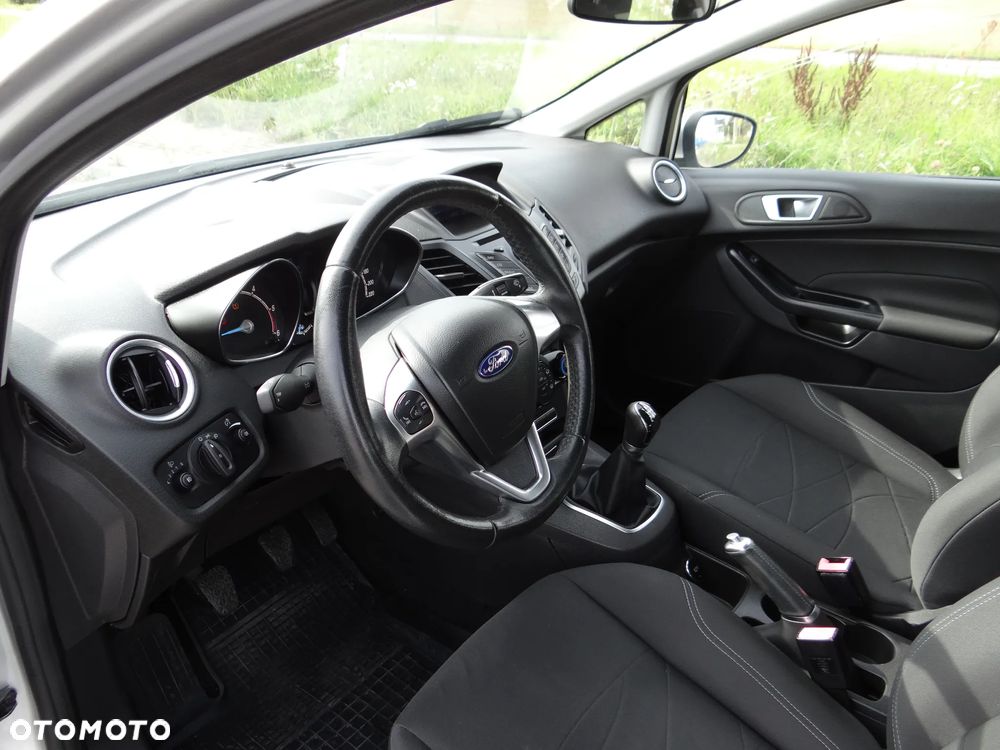 Ford Fiesta - 11