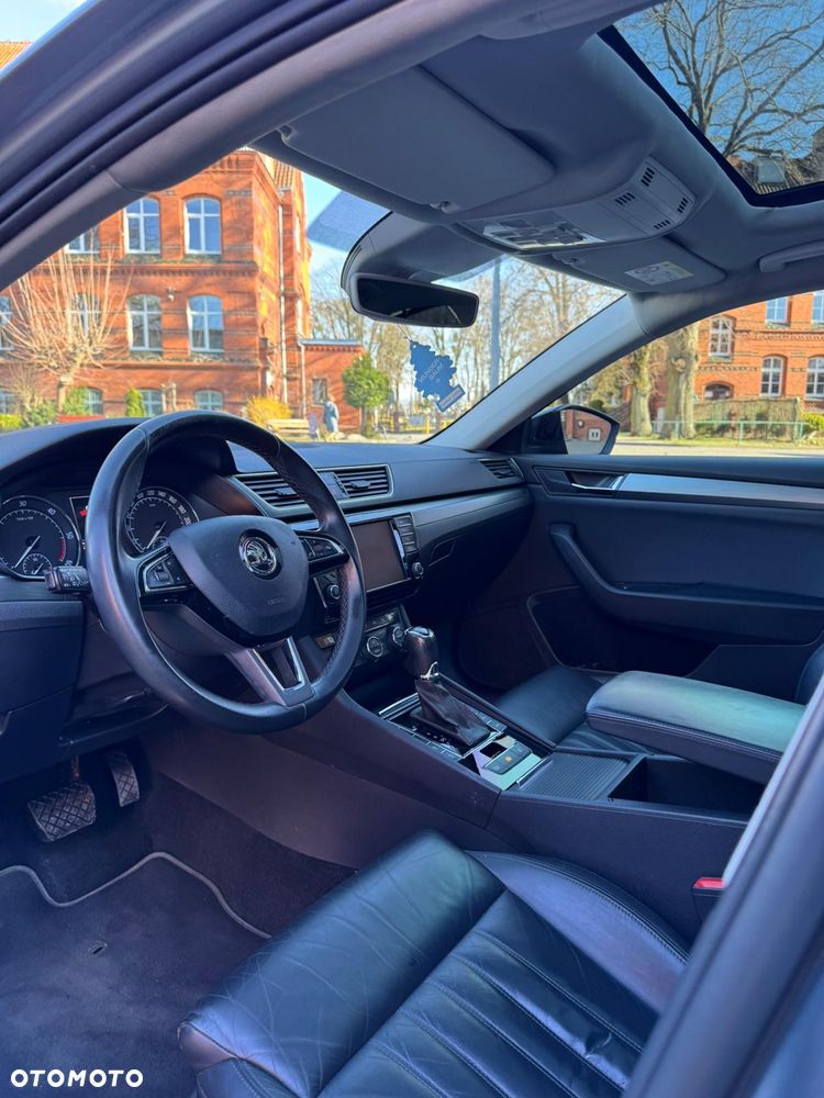 Skoda Superb 2.0 TDI L&K DSG - 7