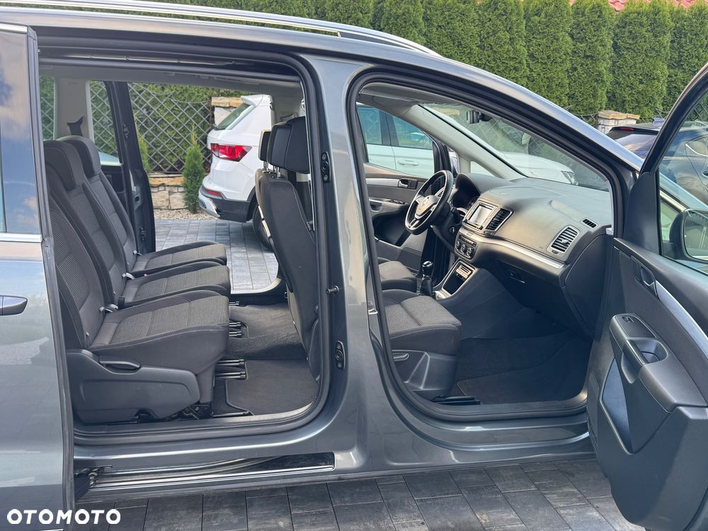 Volkswagen Sharan 2.0 TDI 4MOTION Highline - 32