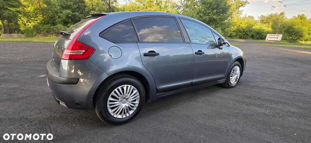 Citroën C4 1.4 16V Magic - 21