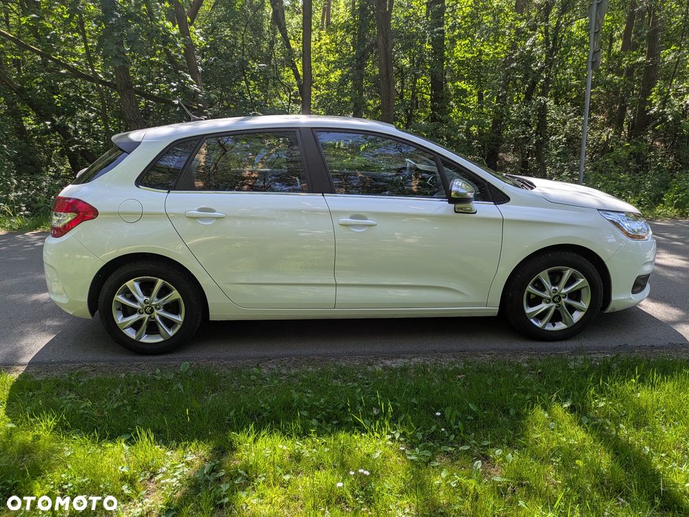 Citroën C4 HDi 115 Exclusive - 6