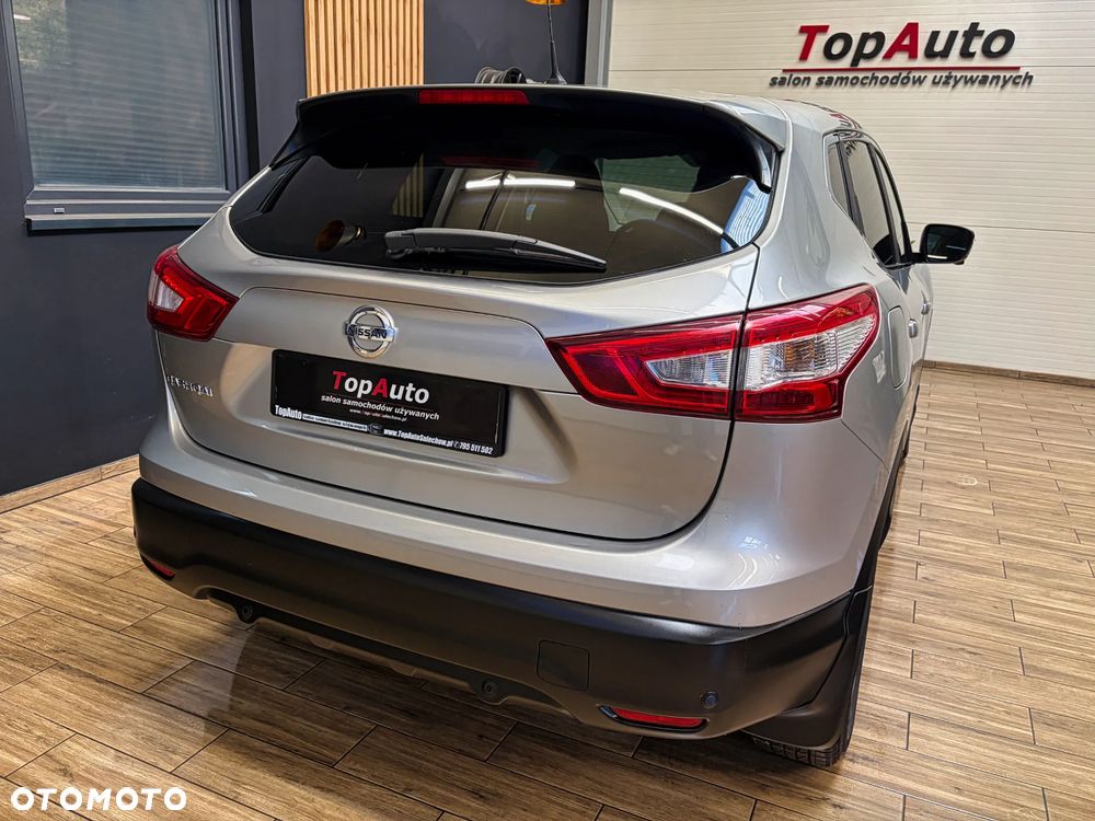 Nissan Qashqai 1.2 DIG-T N-Connecta EU6 - 9