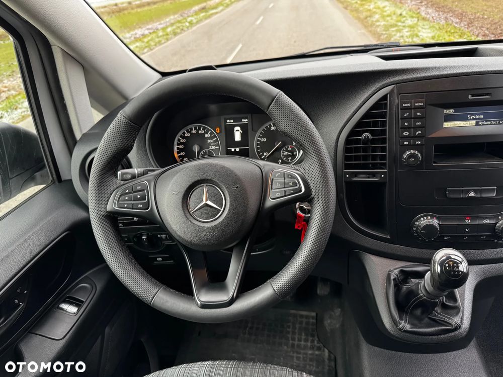 Mercedes-Benz VITO - 17