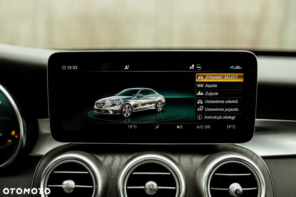 Mercedes-Benz Klasa C 200 d 9G-TRONIC AMG Line - 33