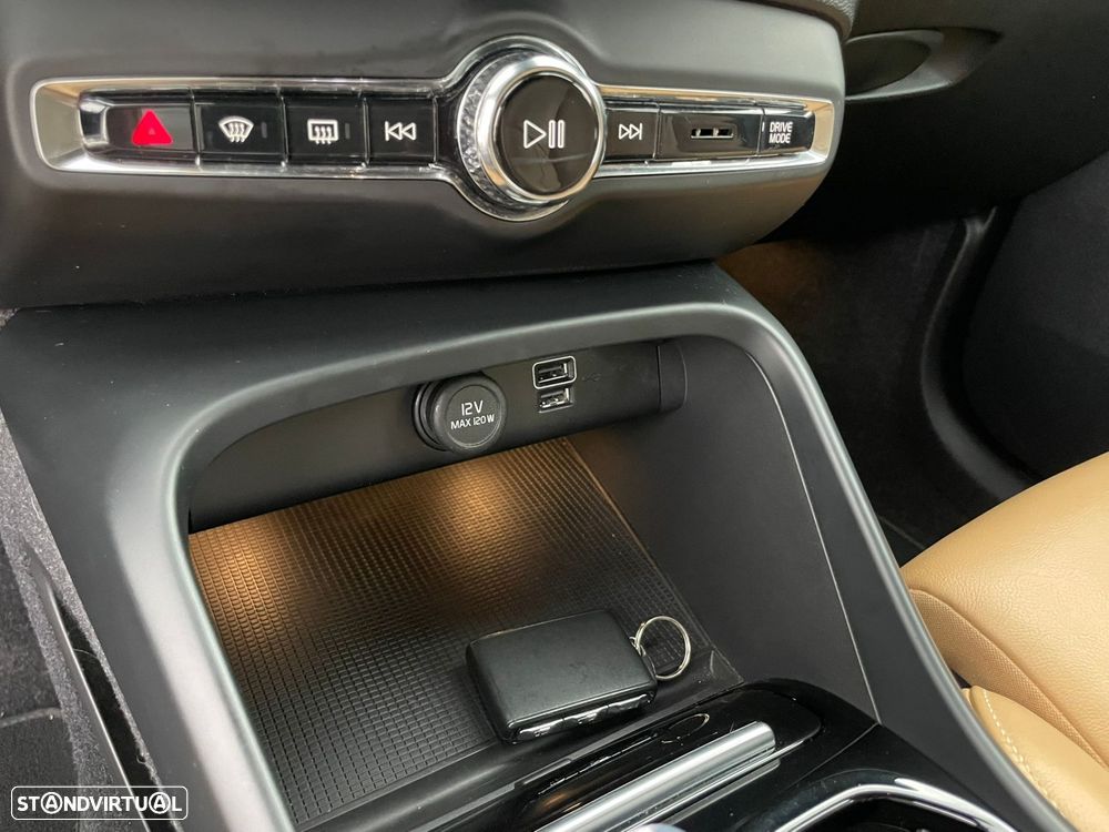 Volvo XC 40 2.0 B4 Inscription - 29