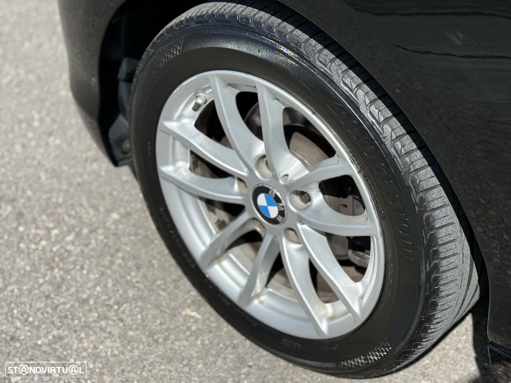 BMW 116 d Aut. Sport Line - 4