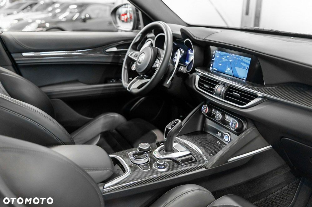 Alfa Romeo Stelvio 2.9 V6 Bi-Turbo Quadrifoglio Q4 - 36