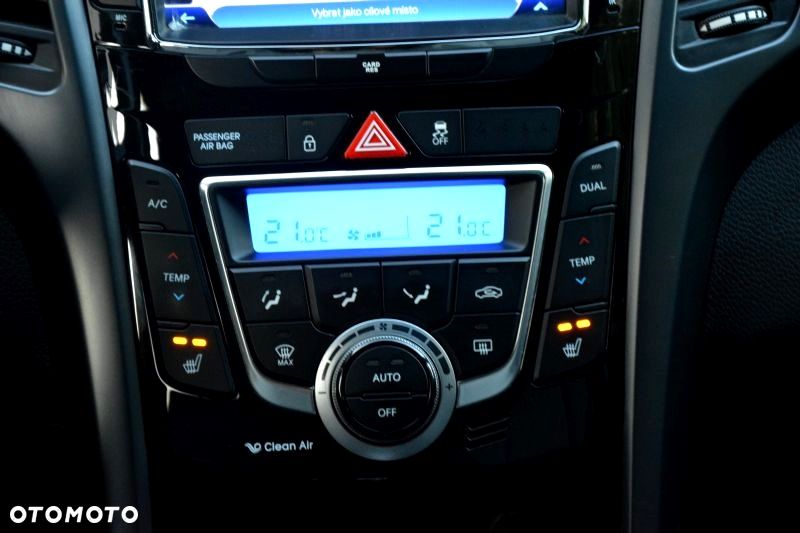 Hyundai i30 1.6 GDI BlueDrive Go - 24