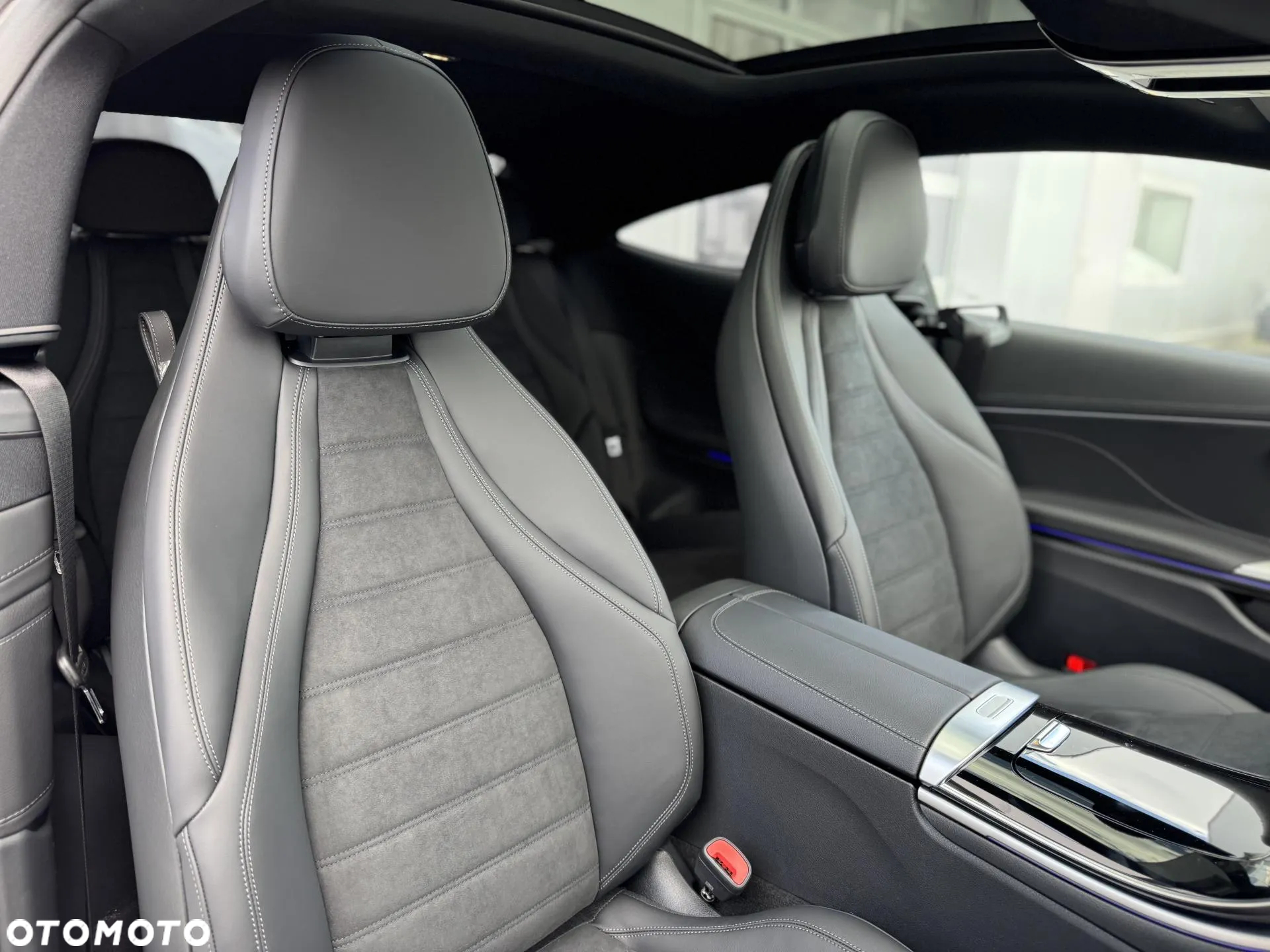 Mercedes-Benz CLE 300 4Matic Coupe 9G-TRONIC - 12