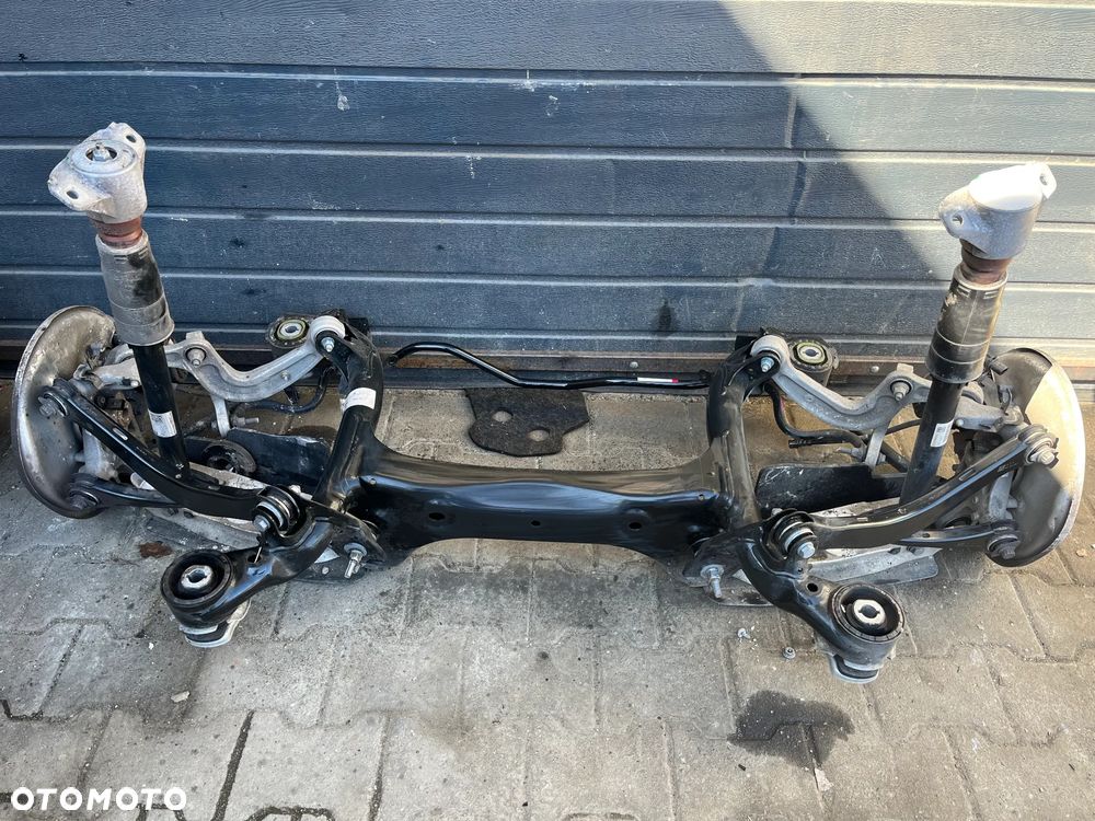 AUDI A4 B9 A5 F5 8W ZAWIESZENIE TYLNE KOMPLETNE TYŁ BELKA ZWROTNICE PIASTY - 1