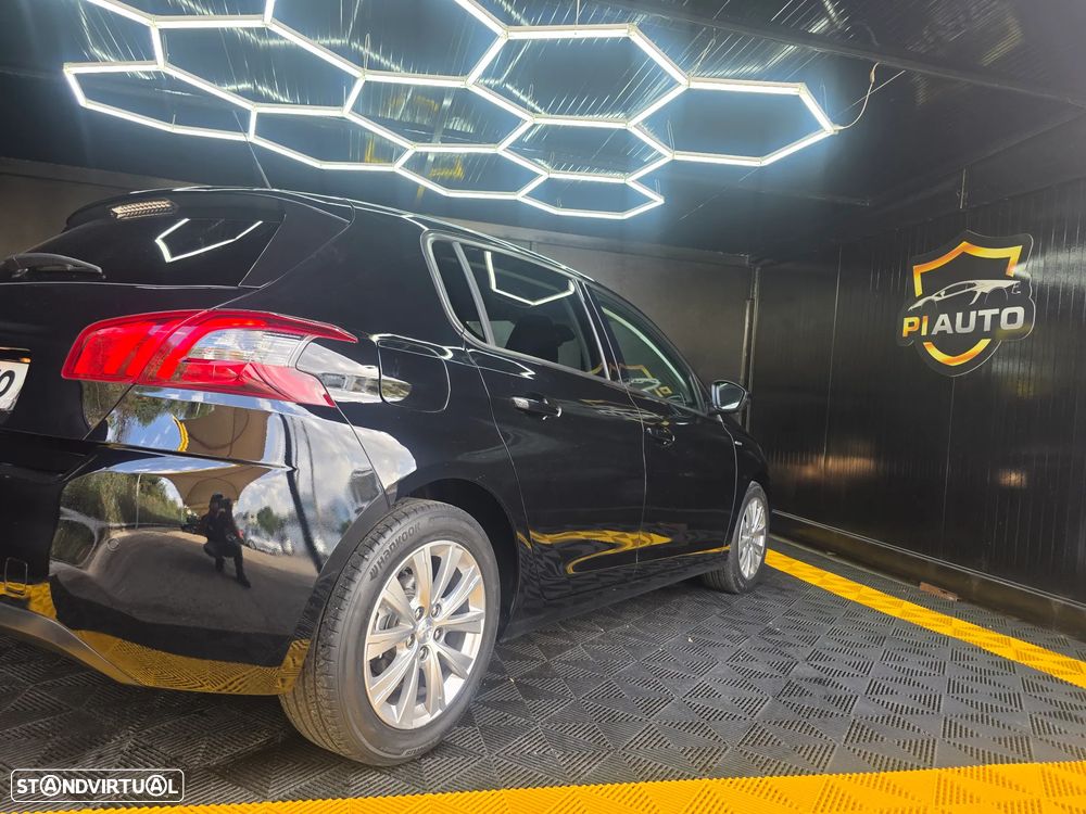 Peugeot 308 1.5 BlueHDi Style - 18