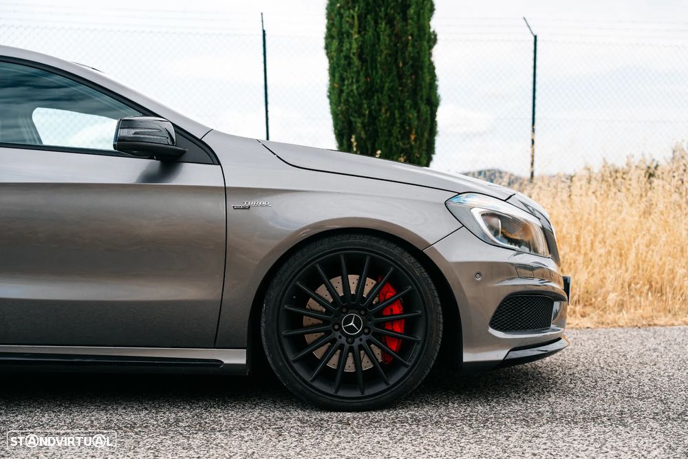 Mercedes-Benz A 45 AMG 4-Matic - 11