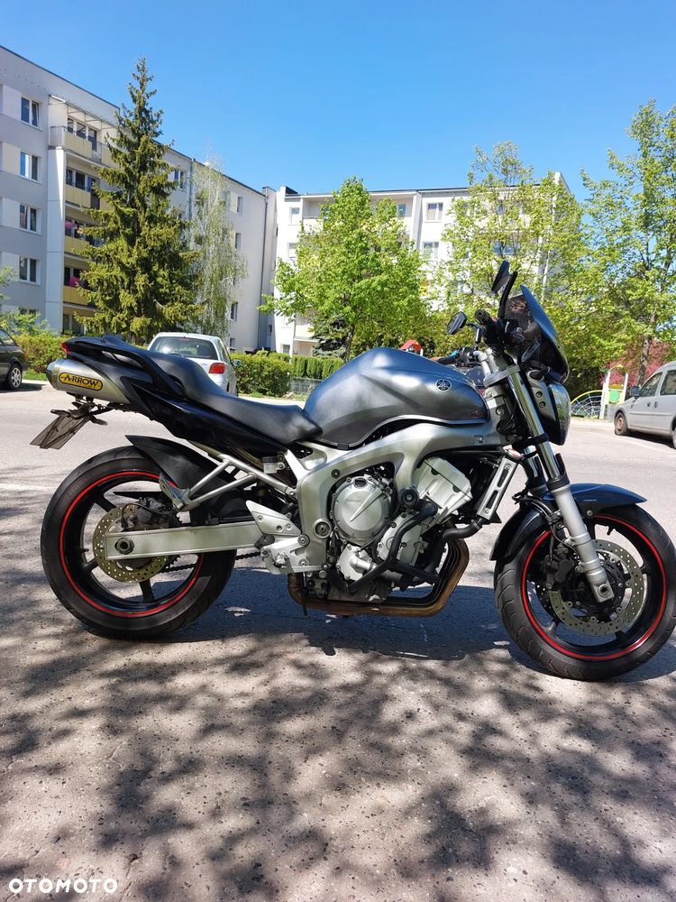 Yamaha FZ6 - 1
