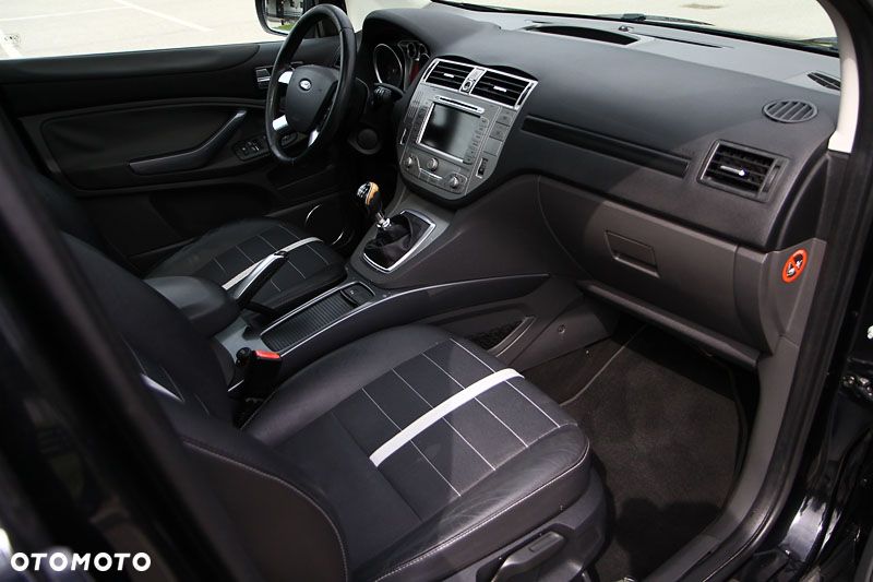 Ford Kuga 2.0 TDCi 4x4 Titanium - 7