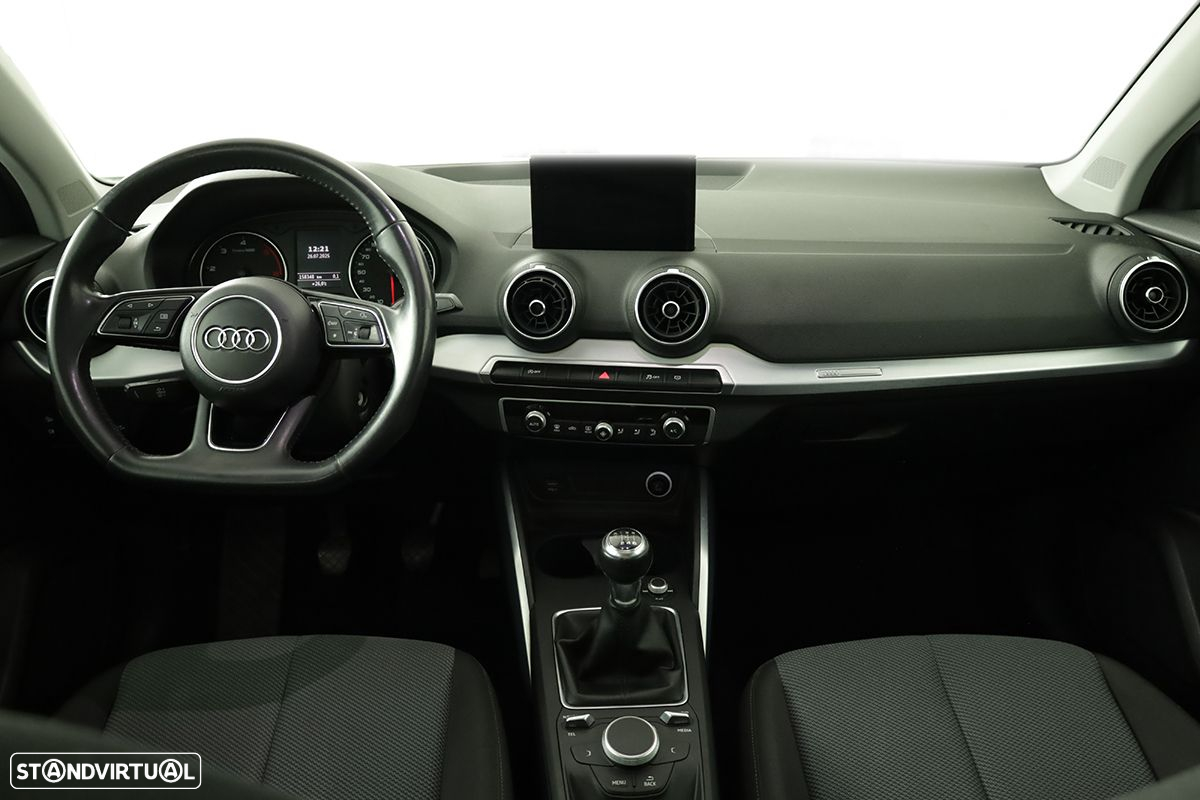 Audi Q2 1.6 TDI Design - 8
