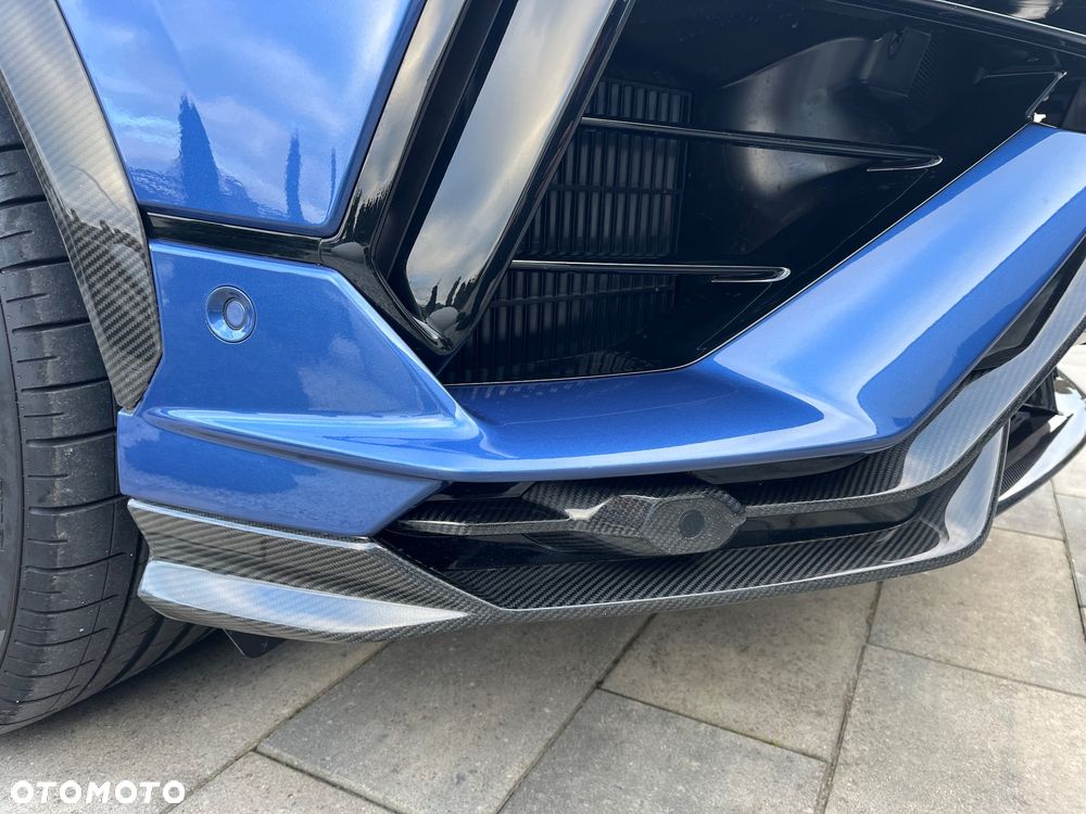 Lamborghini Urus - 10