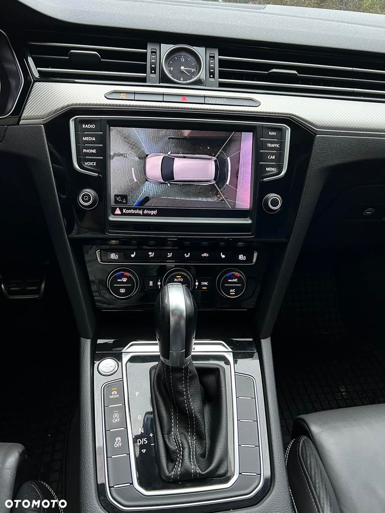 Volkswagen Passat 2.0 TDI Bi-Turbo BMT 4Mot Highline DSG - 27