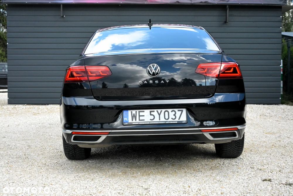 Volkswagen Passat - 7