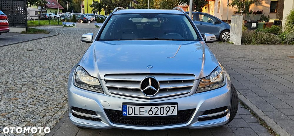 Mercedes-Benz Klasa C 180 T CDI DPF (BlueEFFICIENCY) Avantgarde - 35