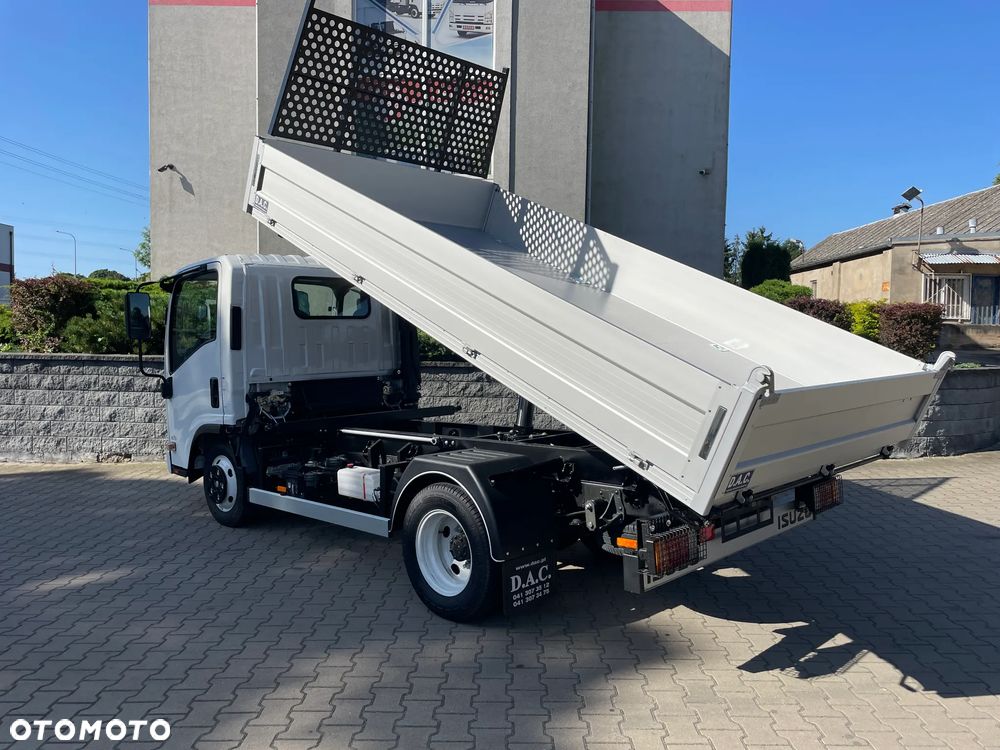 Isuzu M21 Th - 5