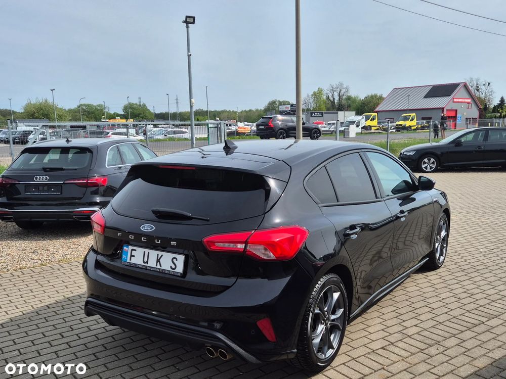 Ford Focus 1.5 EcoBoost ST-Line - 13