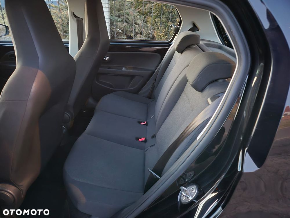 Volkswagen up! black - 9
