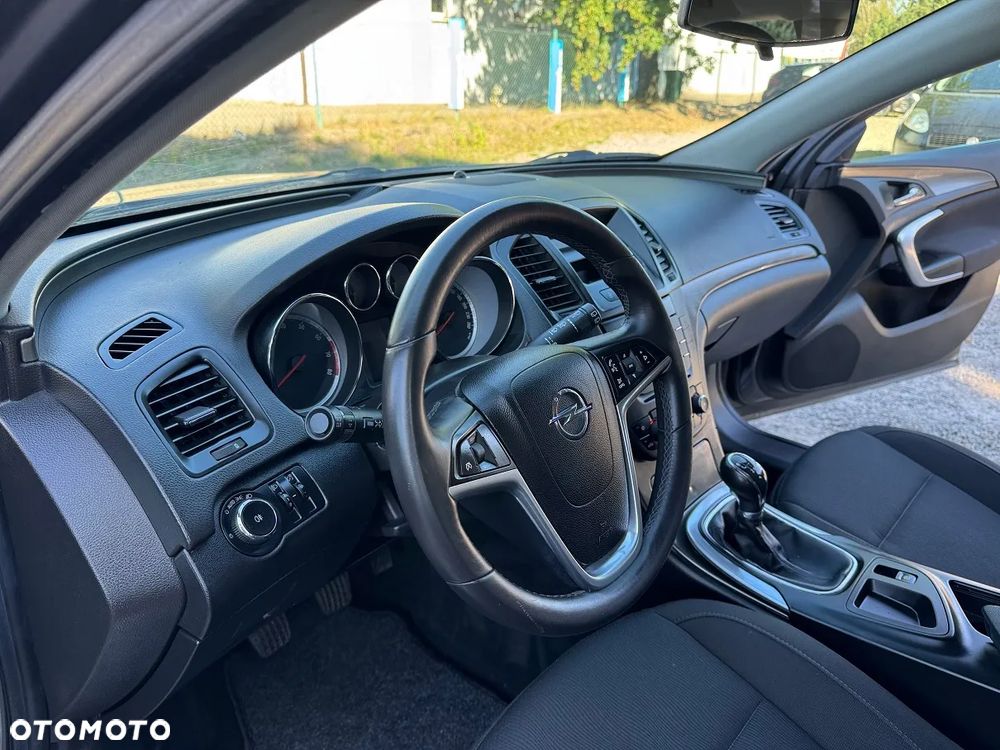 Opel Insignia - 20