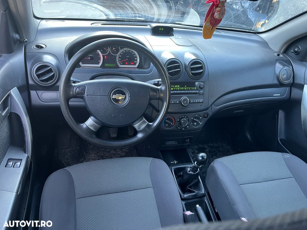 Dezmembrez Chevrolet Aveo gri inchis 1,4 16v 112.000 km 69KW F14D3 - 7