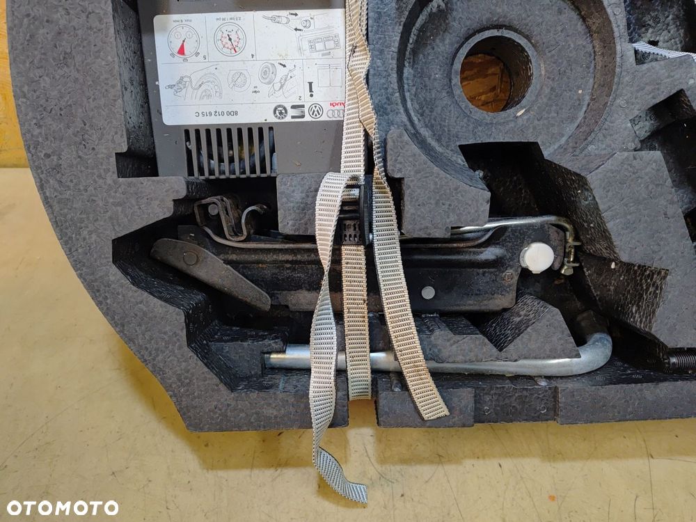 AUDI A3 8P ZESTAW NAPRAWCZY UCHO HOLOWNICZE - 3