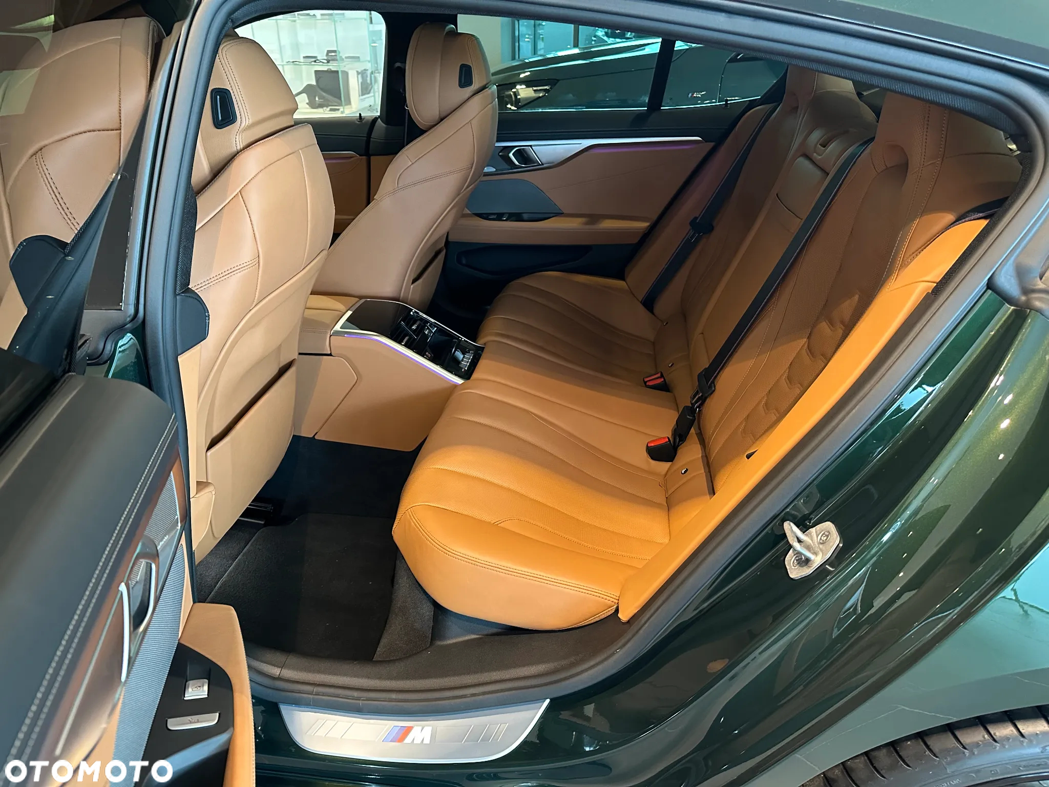 BMW Seria 8 - 7
