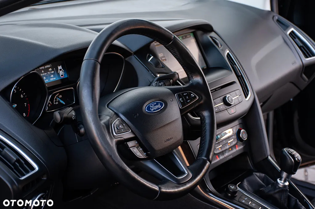 Ford Focus 1.0 EcoBoost Connected - 28