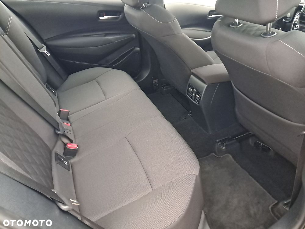 Toyota Corolla - 10